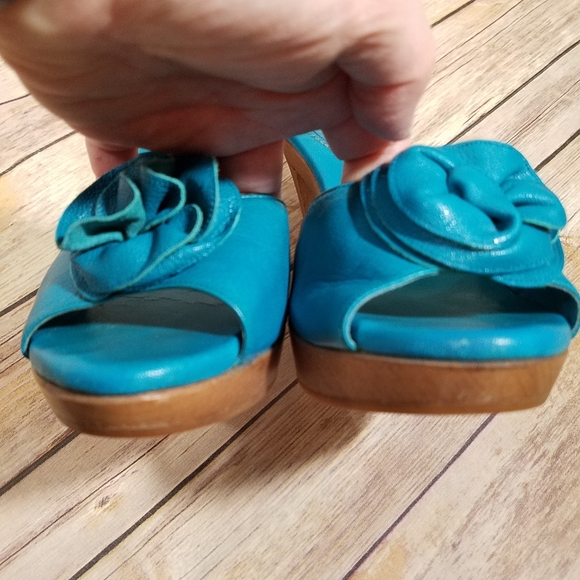 YSL Tom Ford era Nadja blue rosette heels 38 - Picture 8 of 14